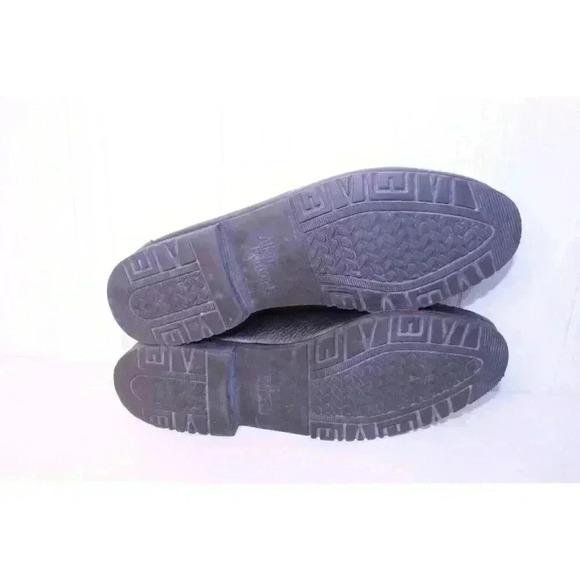 Allen‎ Edmonds \